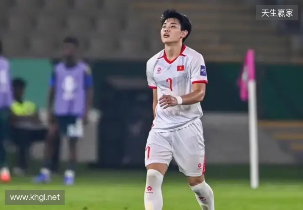 越媒：阮庭北没有在1 4决赛首发，原因是他腹股沟有伤