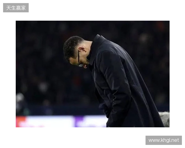 邮报：切尔西部分球员对罗塞尼尔的战术指示感到困惑