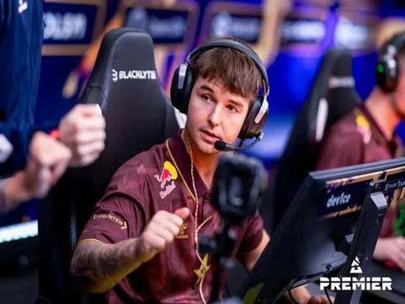 状态荣誉双双跌至谷底——device惨痛的2025赛季